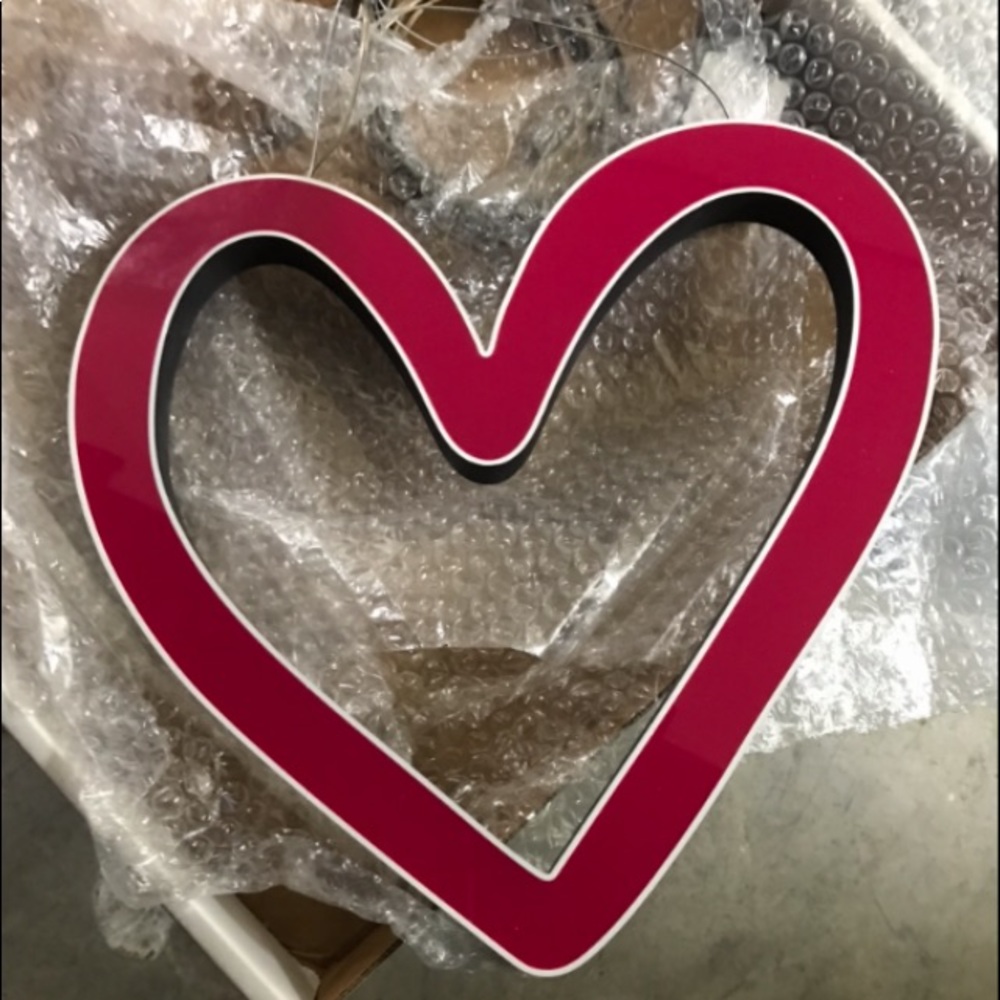 Victoria’s Secret Pink rare heart display light